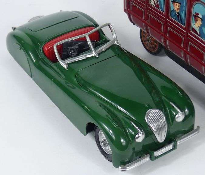 TIN TROLLEY CAR & JAGUAR MODEL