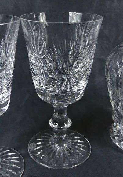 CRYSTAL DECANTER & SET OF FOUR GLASSES