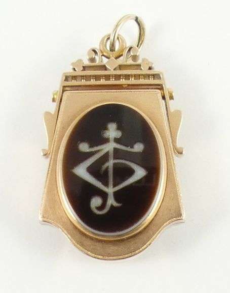 ANTIQUE GOLD FOB/LOCKET