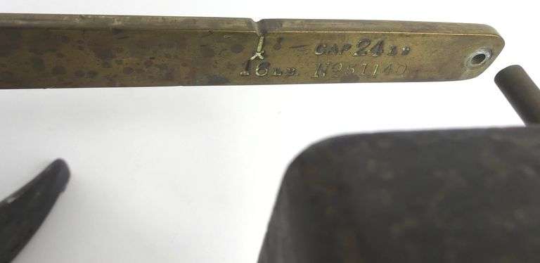 CAST IRON POSTAL SCALE