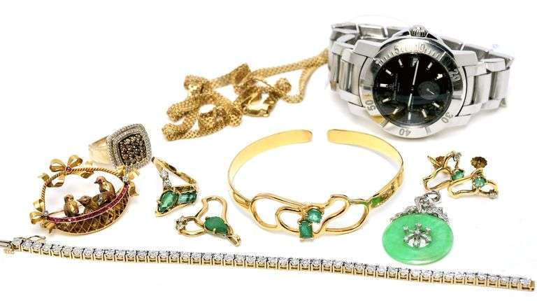 OLD TOWN HALL AUCTION: JEWELLERY, WATCHES, CERAMICS, ETC.