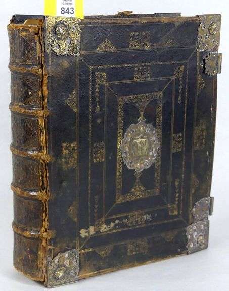 LEATHER BOUND ENGLISH BIBLE FROM 1700