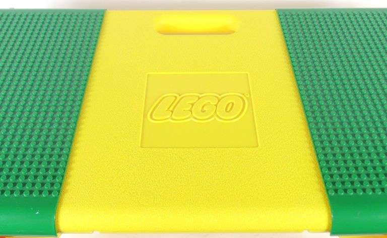 PORTABLE LEGO TABLE