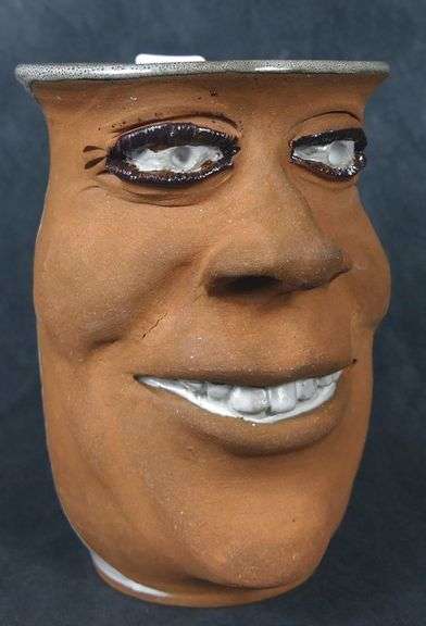 LEISHMAN CANADA FACE MUG