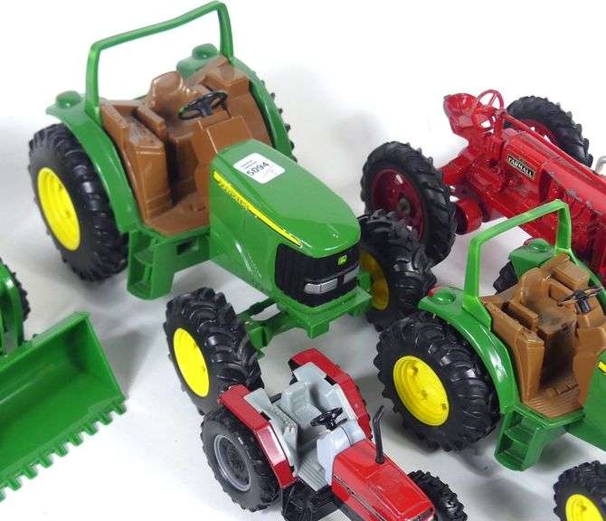 DIE-CAST TRACTORS
