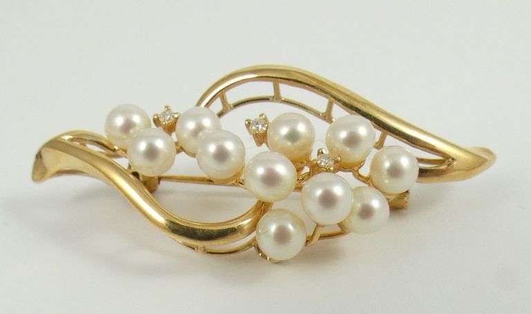 CERTIFIED PEARL & GOLD PENDANT