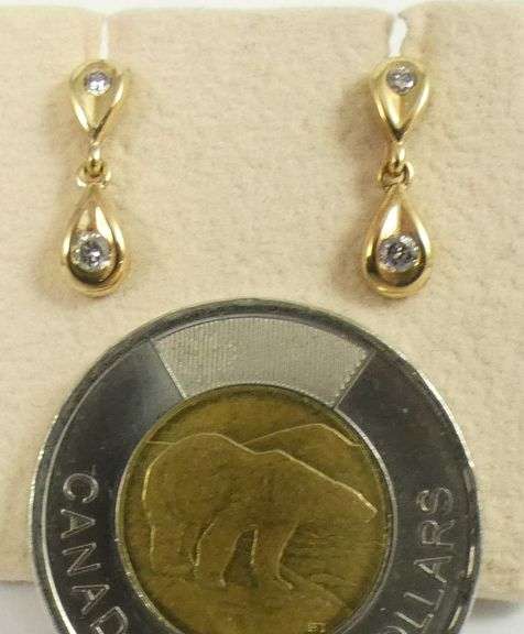 PAIR DIAMOND EARRINGS