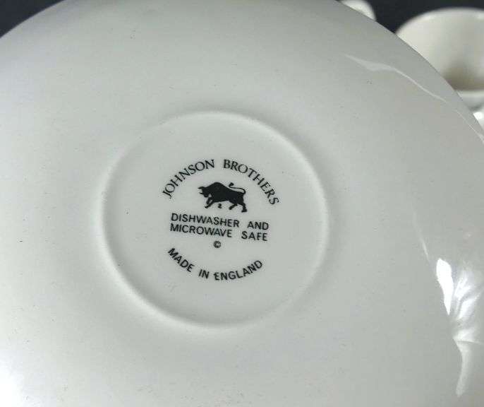 JOHNSON BROTHERS DINNERWARE