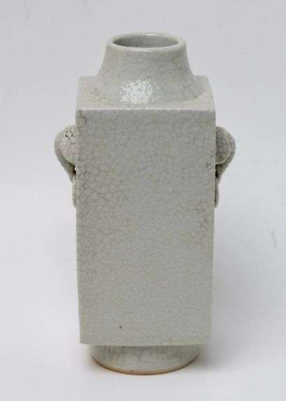 QIANLONG CONG STYLE VASE