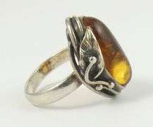 ANTIQUE AMBER RING