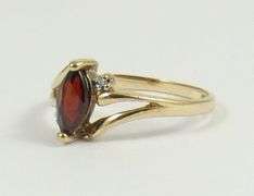 LADIES' GARNET RING