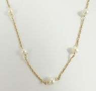 GOLD & PEARL NECKLACE