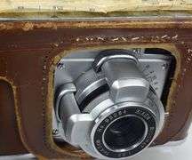 CAMERAS & BINOCULARS