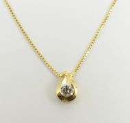 DIAMOND PENDANT ON CHAIN