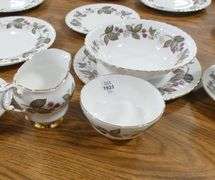 PARAGON DINNER SERVICE