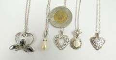 5 PENDANT NECKLACES
