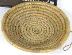 INDIGENOUS HANDWOVEN BASKET & TRAY
