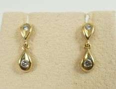 PAIR DIAMOND EARRINGS