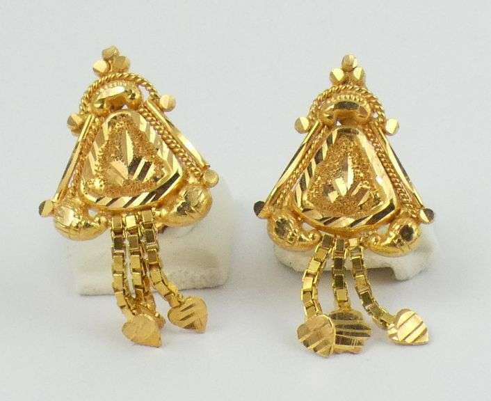 PAIR PIERCED EARRINGS