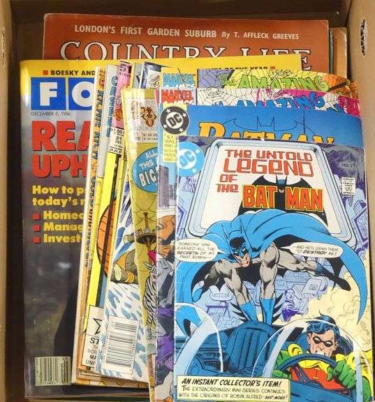 BOX LOT OF COMIC BOOKS, MAGAZINES AND BOOK
