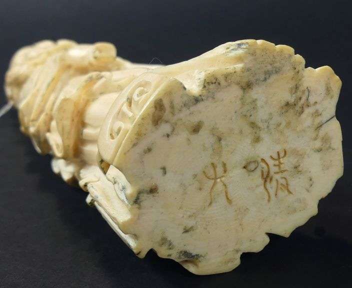 CHINESE IVORY CARVING