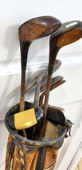 ANTIQUE GOLF CLUBS