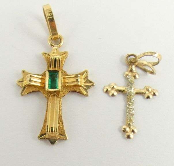 2 GOLD CROSS PENDANTS OR CHARMS
