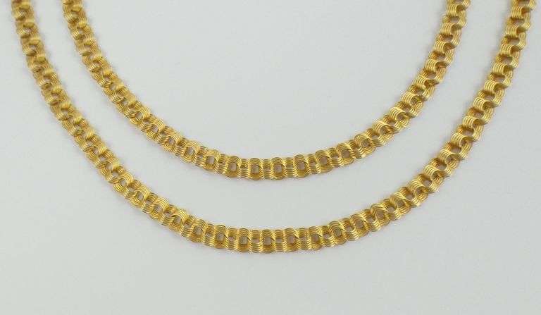 LONG GOLD NECK CHAIN
