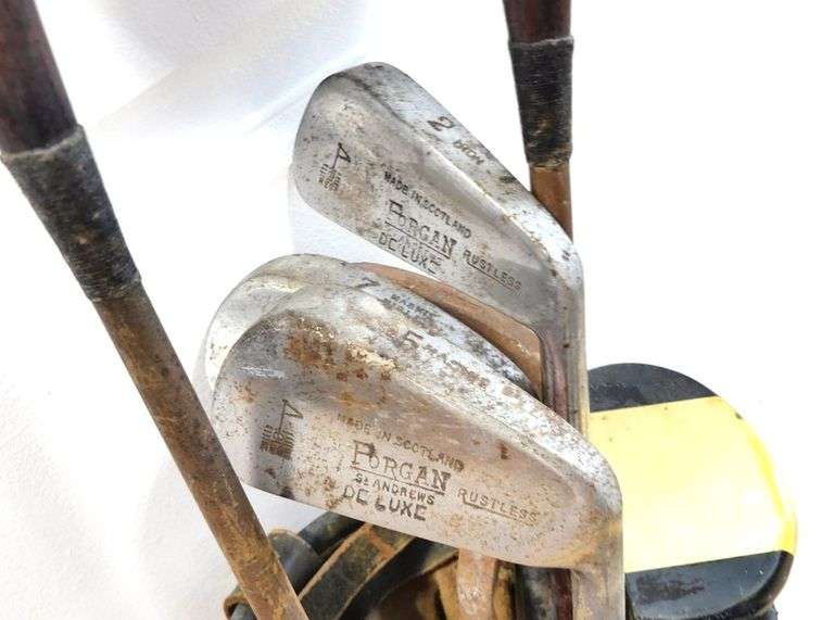 ANTIQUE GOLF CLUBS