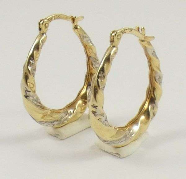 PAIR GOLD EARRINGS