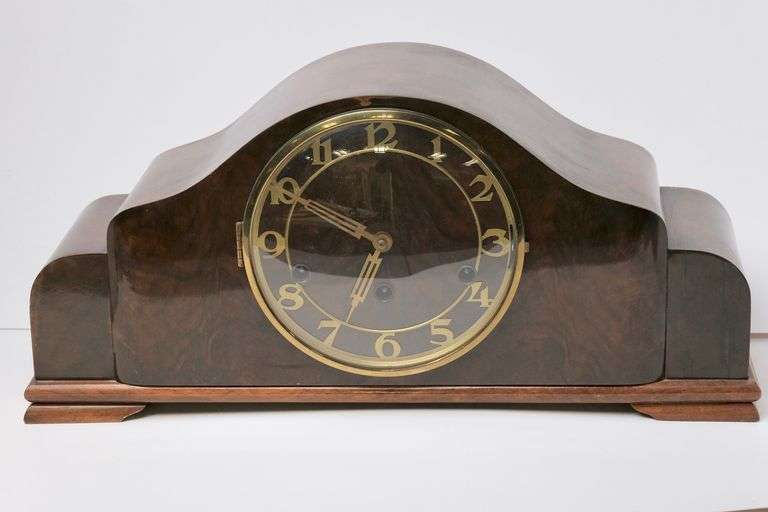 MANTEL CLOCK