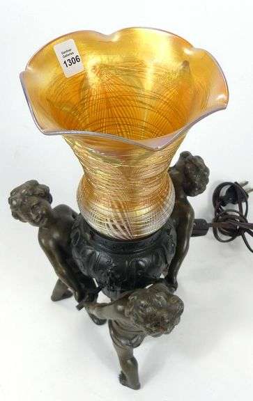 FIGURAL TABLE LAMP