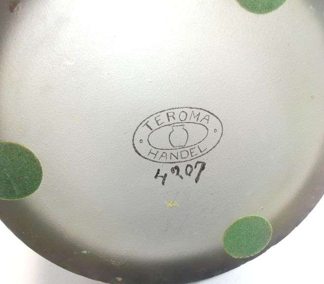 HANDEL ART GLASS VASE