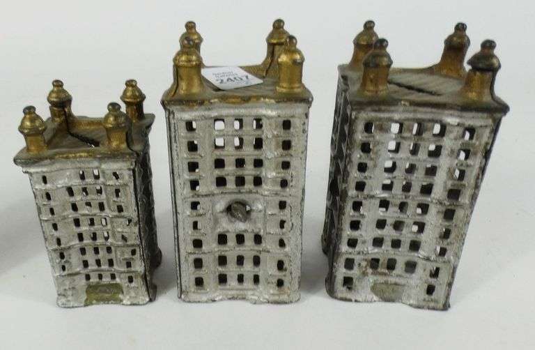 6 SKYSCRAPER COIN BANKS