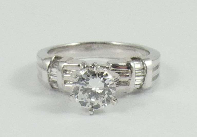 CERTIFIED DIAMOND RING