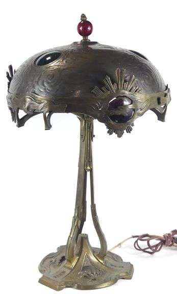 ART NOUVEAU TABLE LAMP