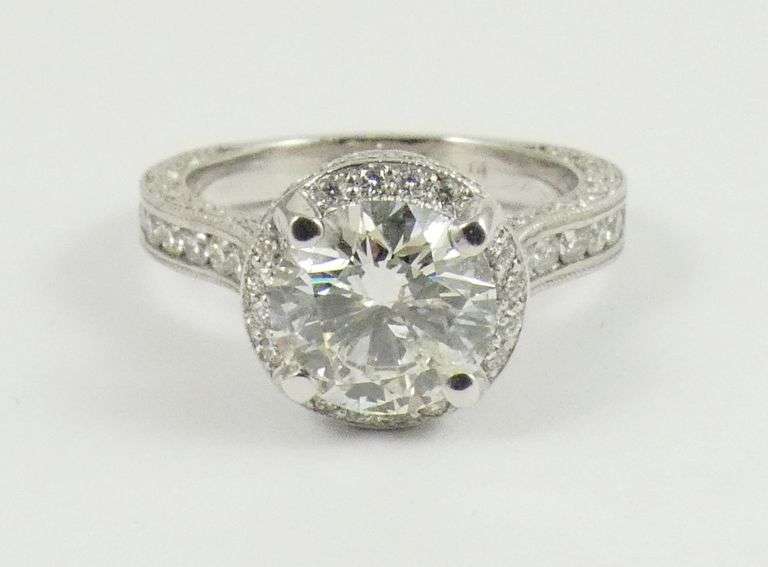 VERY VALUABLE DIAMOND RING