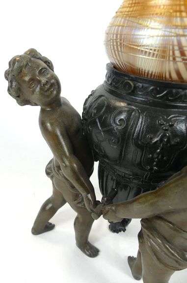 FIGURAL TABLE LAMP