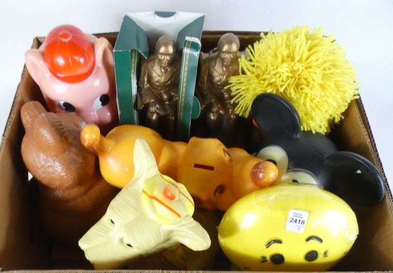 9 LARGE PLASTIC COIN BANKS