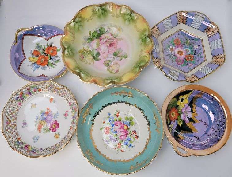 SIX PORCELAIN BOWLS