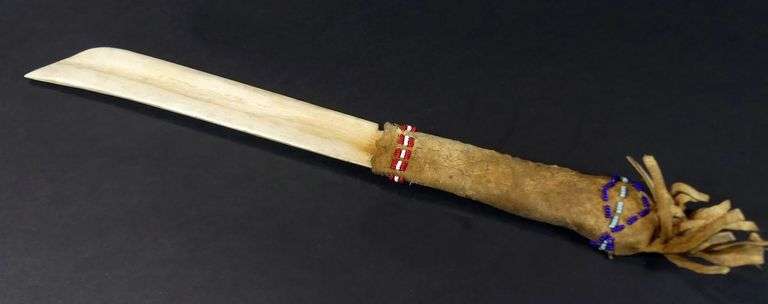 ANTIQUE INDIGENOUS KNIFE
