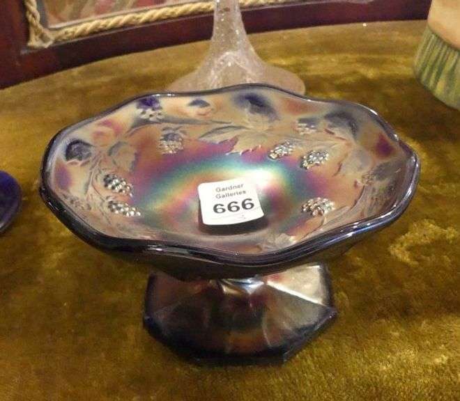 THREE PIECES OF CARNIVAL GLASS