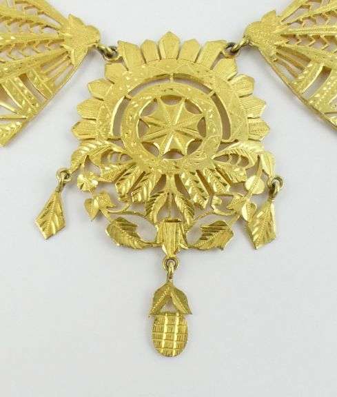 MAGNIFICENT GOLD NECKLACE