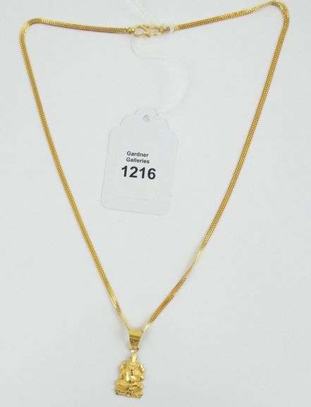 PENDANT ON CHAIN
