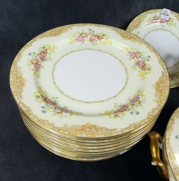 NORITAKE DINNERWARE