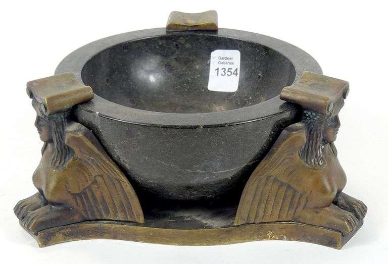 ART DECO ASHTRAY