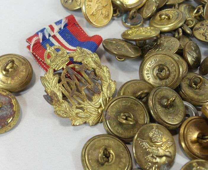MILITARY BUTTONS