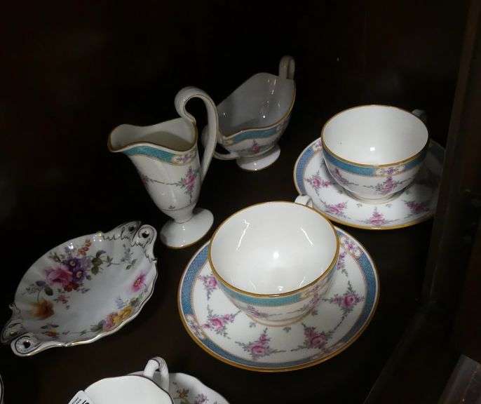 ROYAL CROWN DERBY, MINTON AND ROYAL CHELSEA