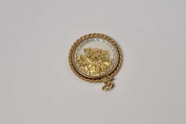 GOLD FLAKE PENDANT