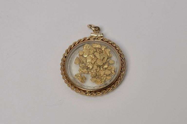 GOLD FLAKE PENDANT